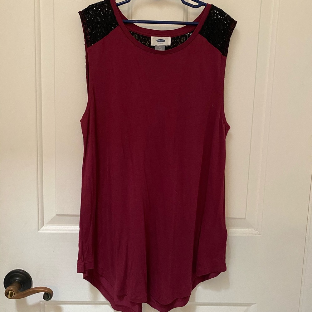 Maroon and black lace tank top